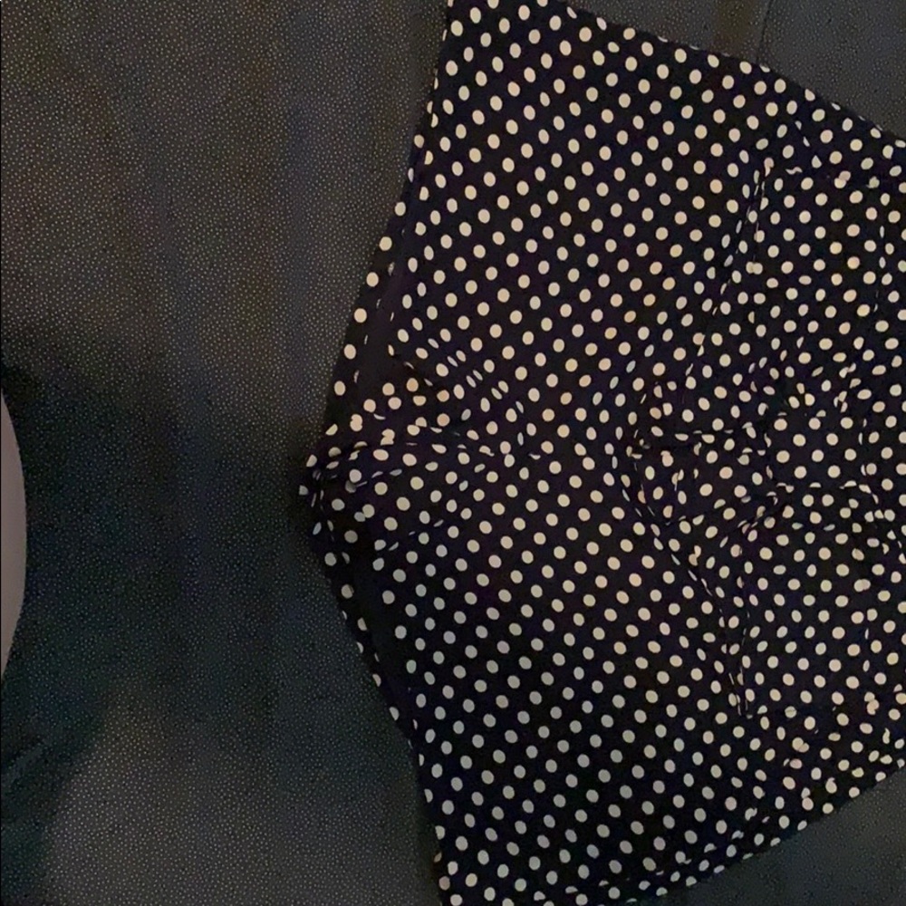 Lauren Conrad/ Disney Dress shorts navy with dots